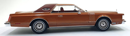 Lincoln Continental Mark V Met. Crystal Apricot