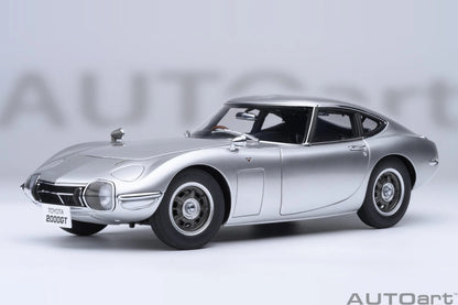 AUTOART-Toyota 2000GT (RHD) 1967 Silver