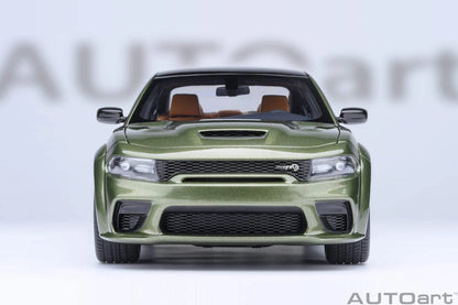 AutoArt 1:18- Dodge Charger SRT Hellcat Redeye Jailbreak (F8 Green) AA71752