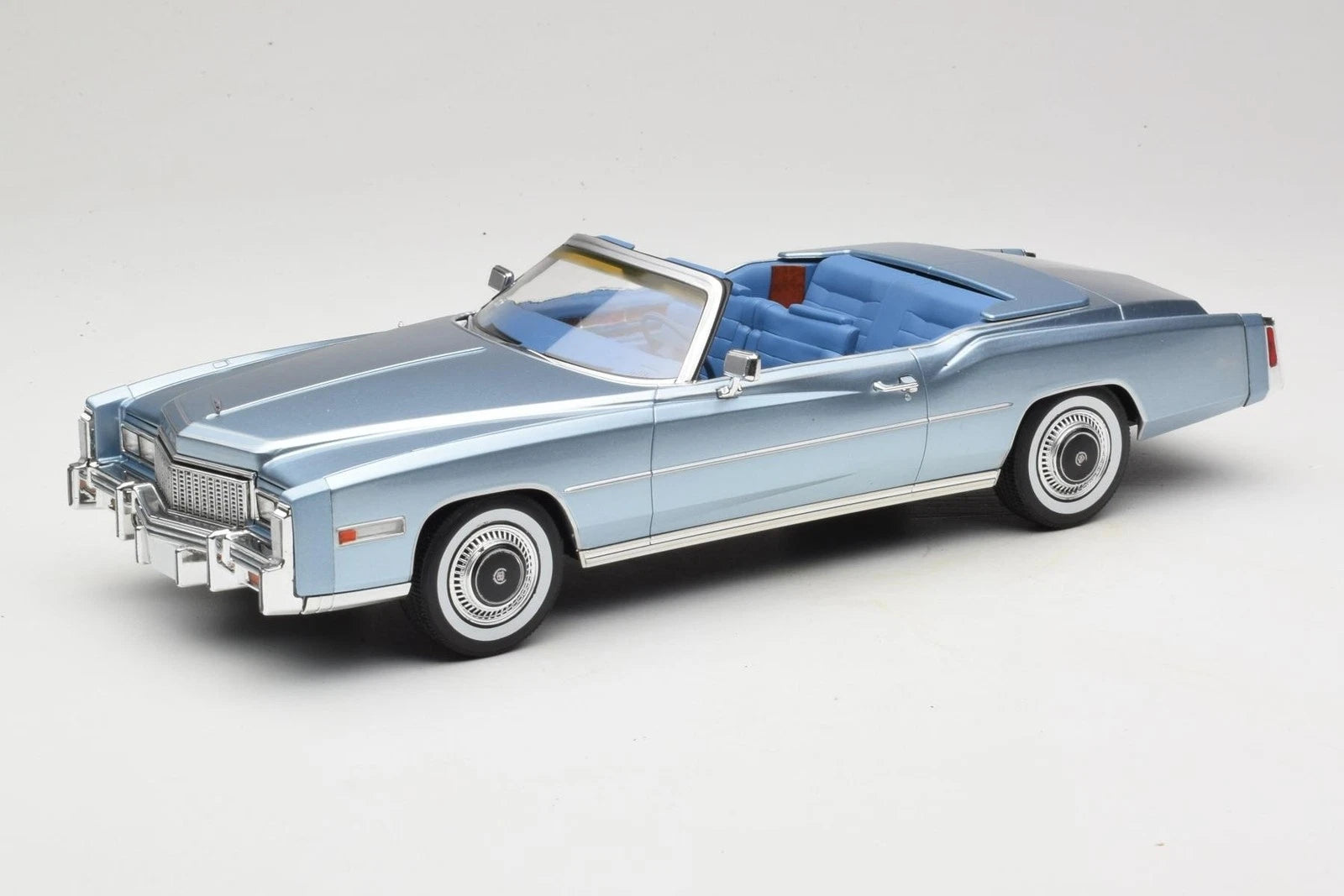 1976 Cadillac Eldorado Convertible (Blue)
