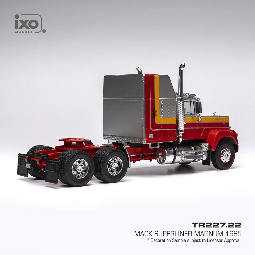 MACK SUPERLINER MAGNUM 1985 SILVER/RED (1:43)