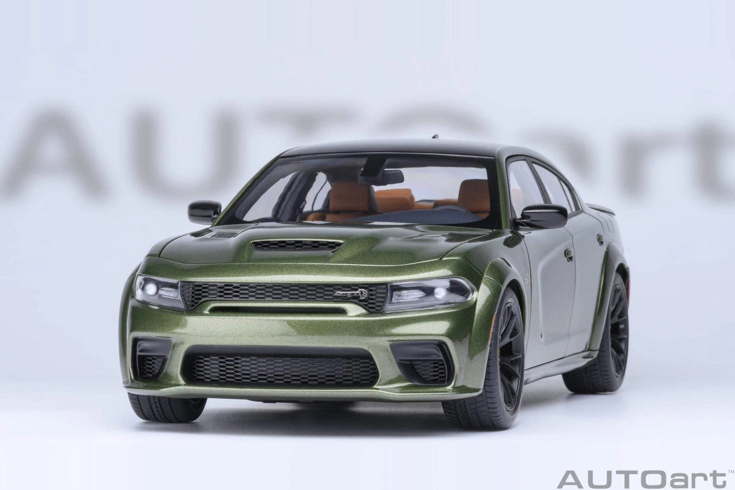 AutoArt 1:18- Dodge Charger SRT Hellcat Redeye Jailbreak (F8 Green) AA71752