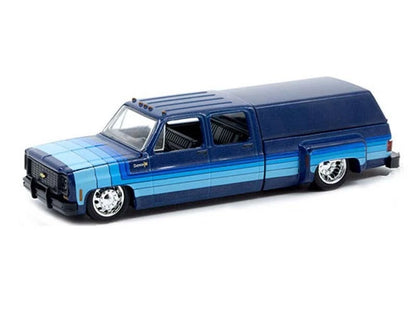 1973 Chevrolet Cheyenne Super 30 Dually with Camper Shell - Blue (M2 Machines 39000-MJS04)