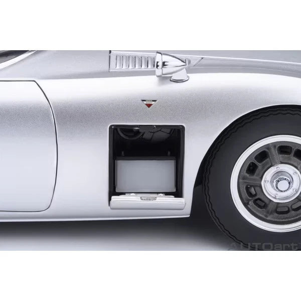 AUTOART-Toyota 2000GT (RHD) 1967 Silver