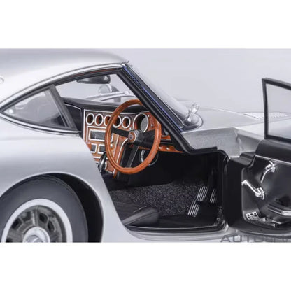 AUTOART-Toyota 2000GT (RHD) 1967 Silver