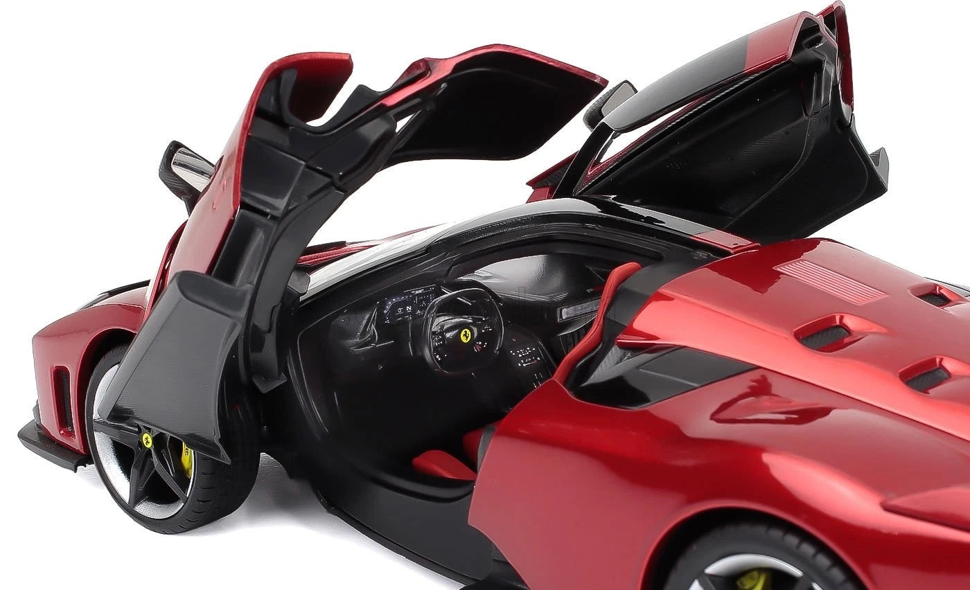 BURAGO 1/18-FERRARI - F80 2024 - SILVER BLACK WHEELS