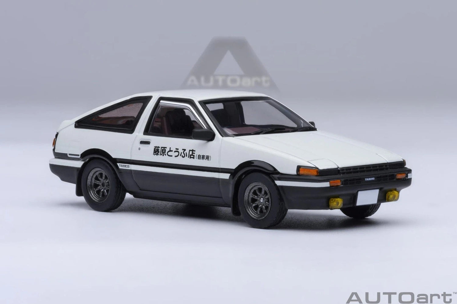 AutoArt 1/64 Toyota Sprinter Trueno (AE86) Initial D