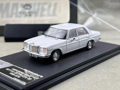 Maxwell Model 1:64-Mercedes-Benz 200 W114-Pearl White MW640029
