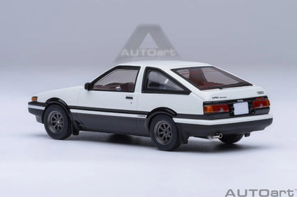 AutoArt 1/64 Toyota Sprinter Trueno (AE86) Initial D