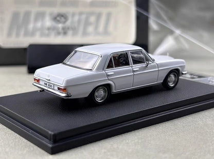 Maxwell Model 1:64-Mercedes-Benz 200 W114-Pearl White MW640029
