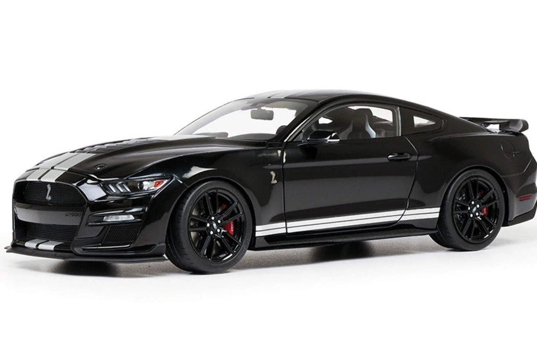 2022 Ford Mustang Shelby GT500 - Shadow Black (1:18)