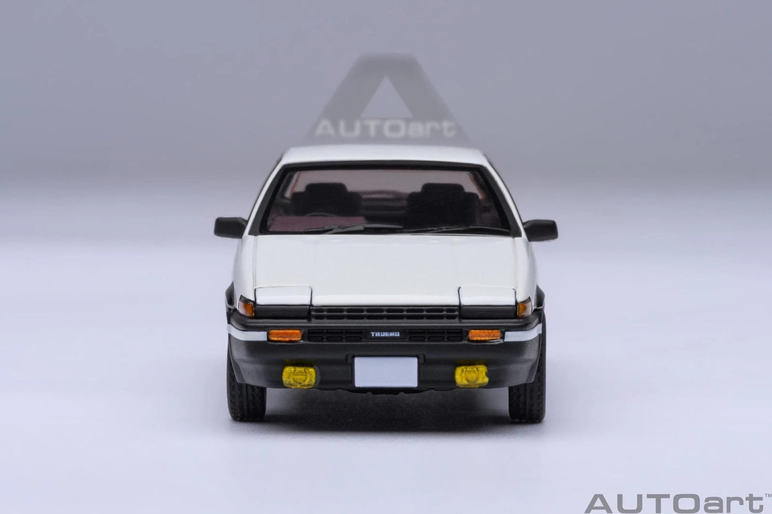 AutoArt 1/64 Toyota Sprinter Trueno (AE86) Initial D