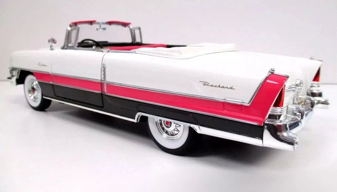 Lucky Die Cast – Packard Caribbean Convertible 1955 – Blanc – 1:18 – 92618W