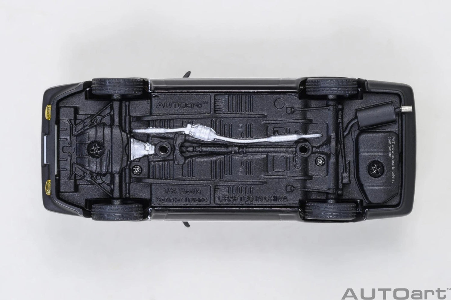 AutoArt 1/64 Toyota Sprinter Trueno (AE86) Initial D