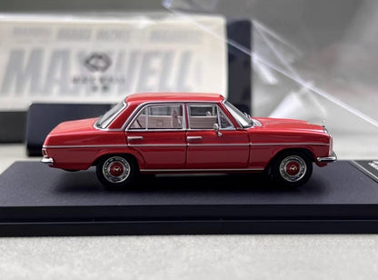 Maxwell Model 1:64-Mercedes-Benz 200 W114-Pearl Red MW640030