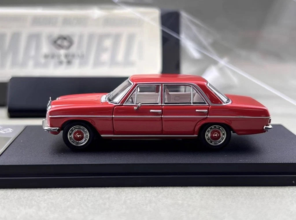 Maxwell Model 1:64-Mercedes-Benz 200 W114-Pearl Red MW640030