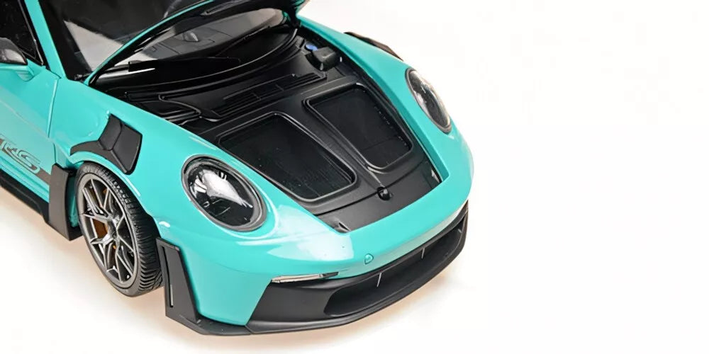 PORSCHE 911 (992) GT3RS GREEN DARK SILVER WHEELS 2024