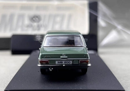 Maxwell Model 1:64-Mercedes-Benz 200 W114-Green MW640031