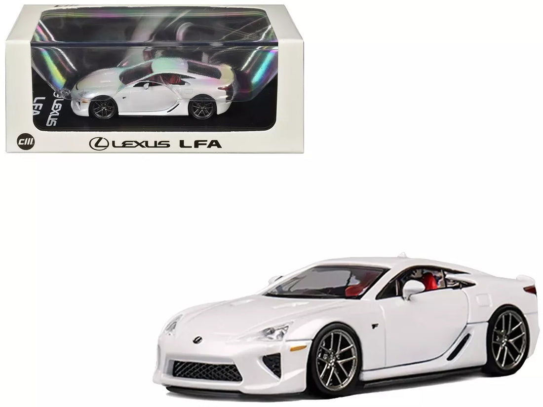 Lexus LFA, Pearl white (CM64-LFA-01)