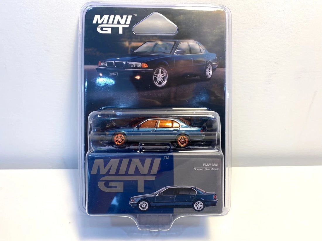 CHASE CAR BMW 750iL Sorento Blue Metallic - Mini GT 1:64 - MGT00894-BLC