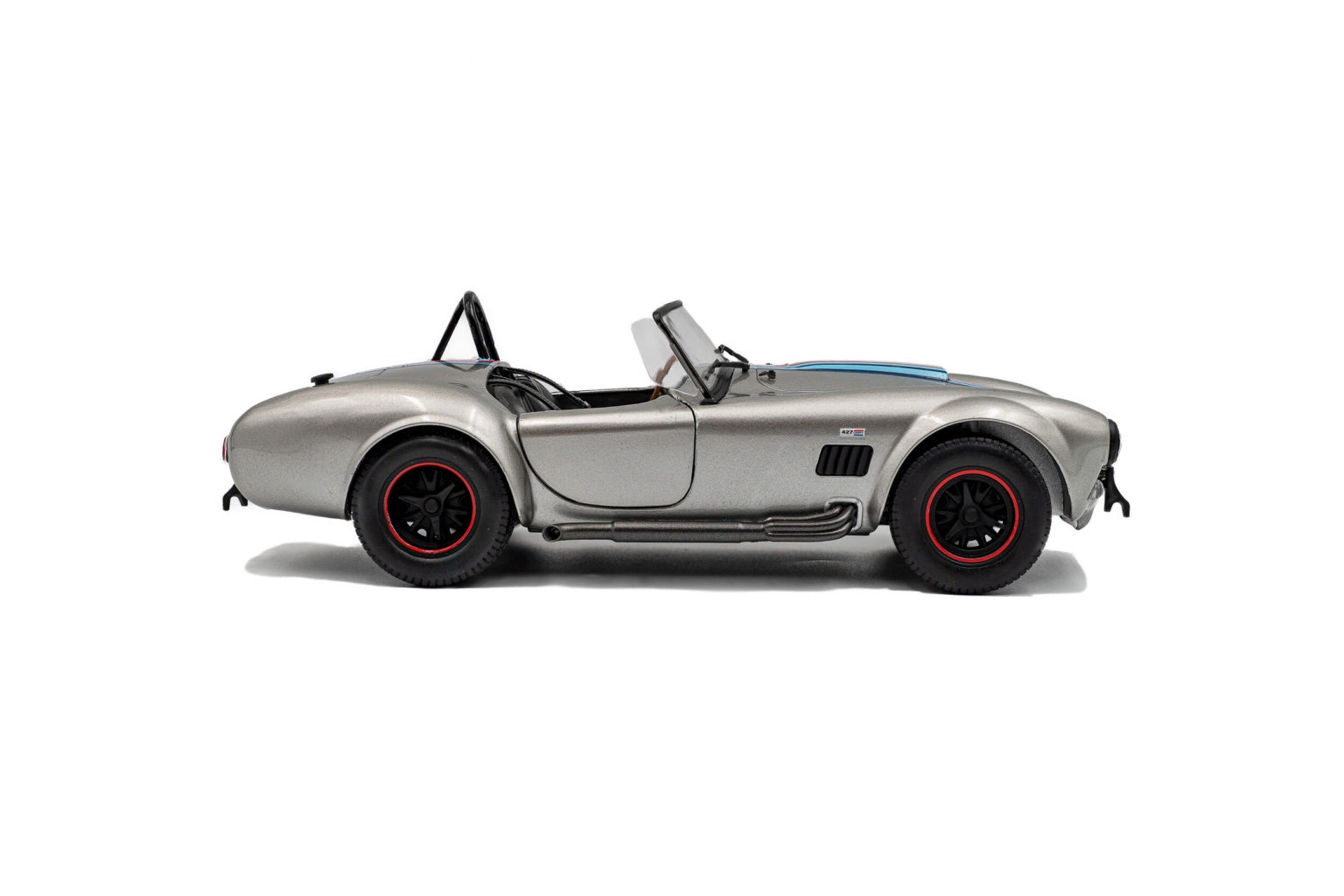 Solido 1:18 Shelby Cobra 427 MKII 1965 – Argent avec bandes rouges et bleues – S1804913