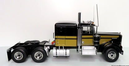 "Smokey and The Bandit"  Kenworth W900 and Trailer 