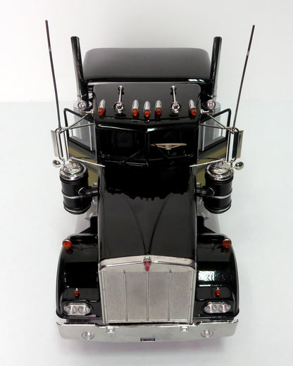 "Smokey and The Bandit"  Kenworth W900 and Trailer 