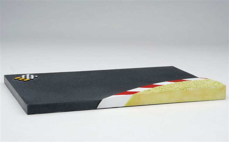 Racetrack Corner Diorama Display Base with Logo (Échelle-Scale 1:18)