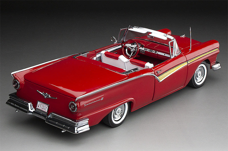 Ford Fairlane 500 Skyline 1957 – Nice Car Collection