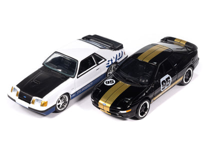 Duo Pack 1995 Ford Probe GT &amp; 1984 Ford Mustang SVO – Auto World 1:64 – AW2PK008-B-3