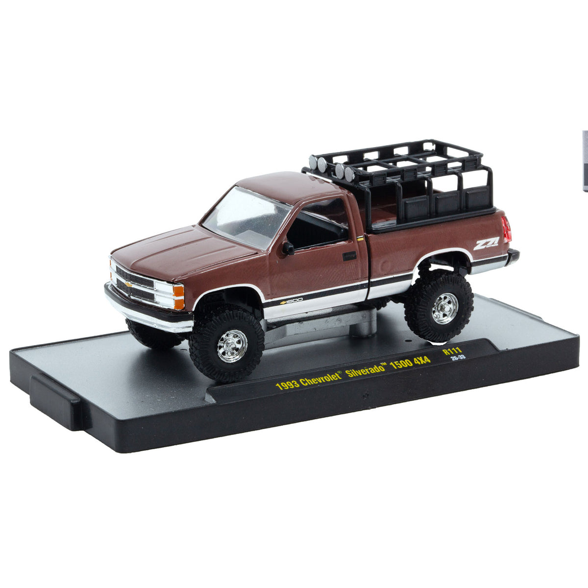 M2 Machines 1:64 1993 Chevrolet Silverado 1500 4X4 – Auto-Thentics Release 111 – 32500-111-C