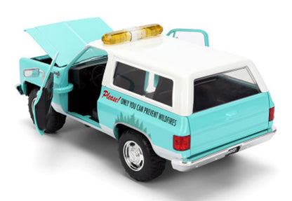 Jada 1:24 Chevrolet Blazer 1980 avec figurine Smokey Bear – Vert clair et blanc – Hollywood Rides – JD36294