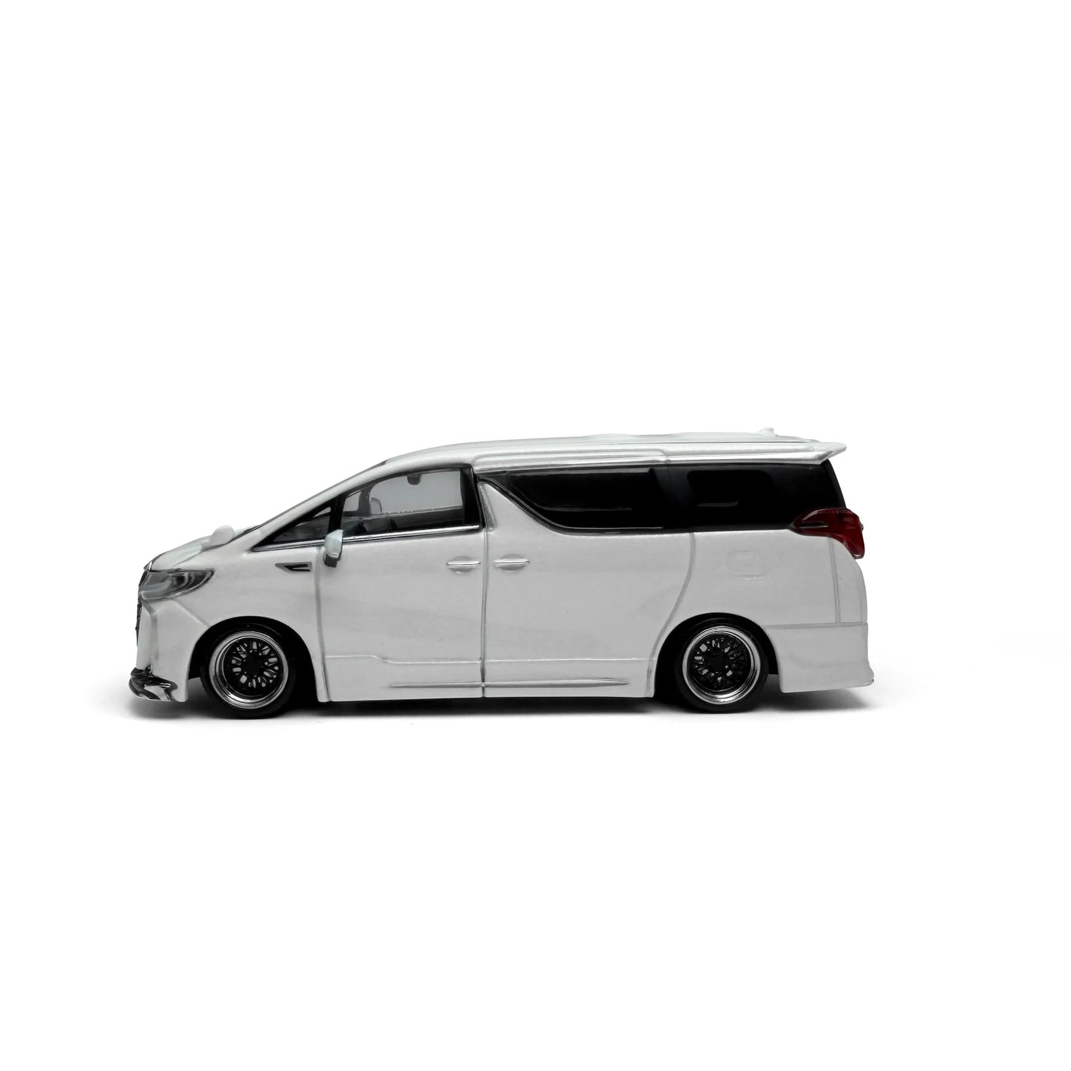 MODELMODEL 1:64 Toyota Alphard Customized Version White (Emballage Blister) – MM64-Alphard-002
