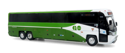 Autobus MCI D4520 Coach GO Transit 1:87 — Iconic Replicas 87-0657