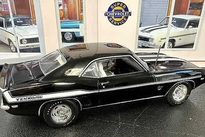 1969 Yenko Camaro, Black (Limitée à 199 unité-Limited to 199 units)