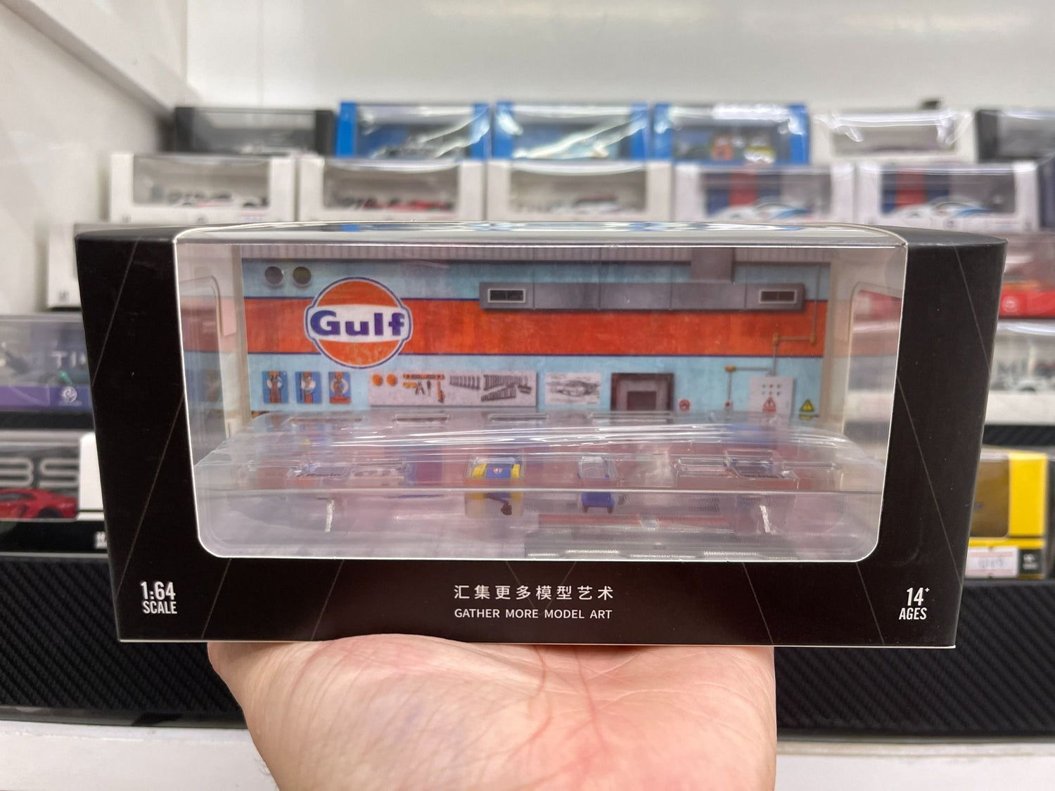 MoreArt Diorama 1:64- Gulf -Automobile Repair Workshop Garage (MO641056)