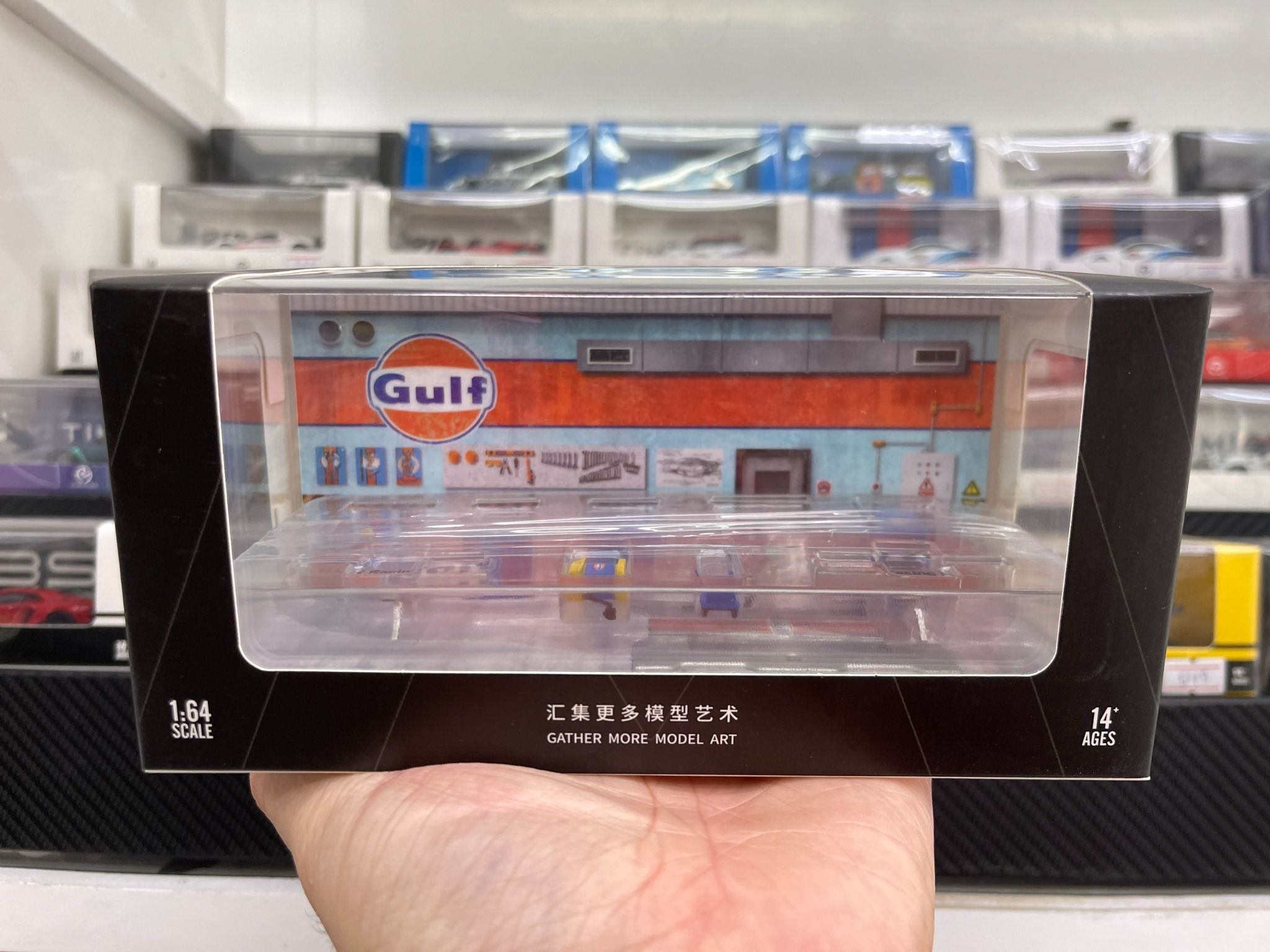 MoreArt Diorama 1:64- Gulf -Automobile Repair Workshop Garage (MO641056)