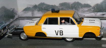 007 James Bond - Lada 1500 - The Living Daylight *cracked display case*