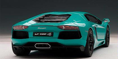 Lamborghini Aventador LP700-4