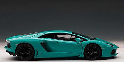 Lamborghini Aventador LP700-4