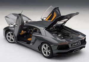Lamborghini Aventador LP700-4