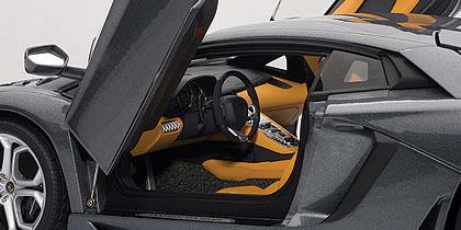 Lamborghini Aventador LP700-4
