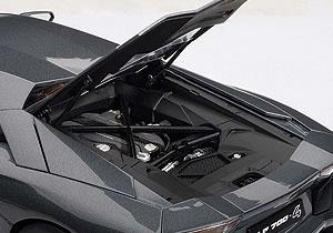 Lamborghini Aventador LP700-4