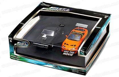 "Fast and Furious" (Drag Scene) Dodge Charger 1970 &amp; Toyota Supra 1995