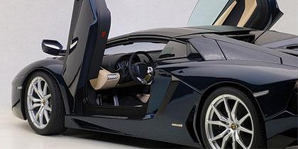 Lamborghini Aventador LP700-4 Roadster