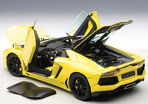 Lamborghini Aventador LP700-4 Roadster