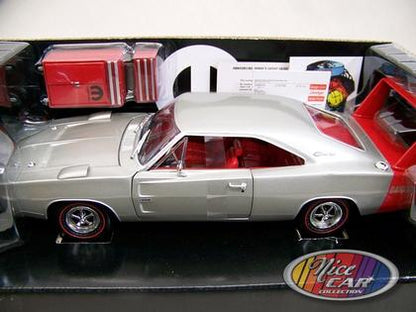 Dodge Charger Daytona HEMI 1969 - Silver poly *1 seulement*