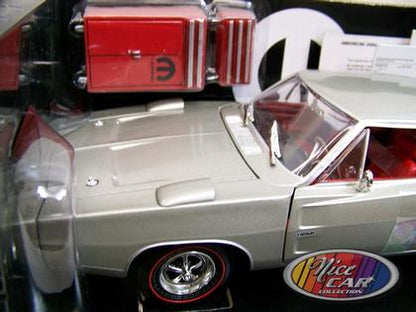 Dodge Charger Daytona HEMI 1969 - Silver poly *1 seulement*
