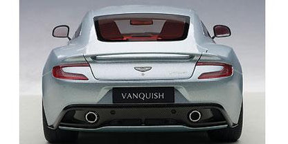 ASTON MARTIN VANQUISH 2015