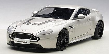  ASTON MARTIN V12 VANTAGE S 2015
